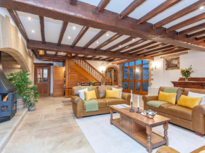 Poplar Farm Barn - Spring Functions Events Welcome Pass the Keys